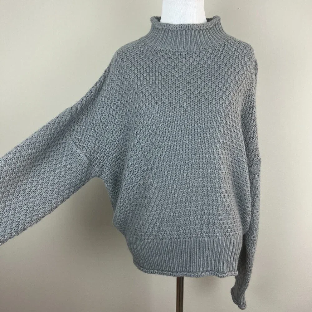 Zesica Sweater Womens Medium Gray Long Sleeve Mock Neck Chunky Open Knit‎ Casual